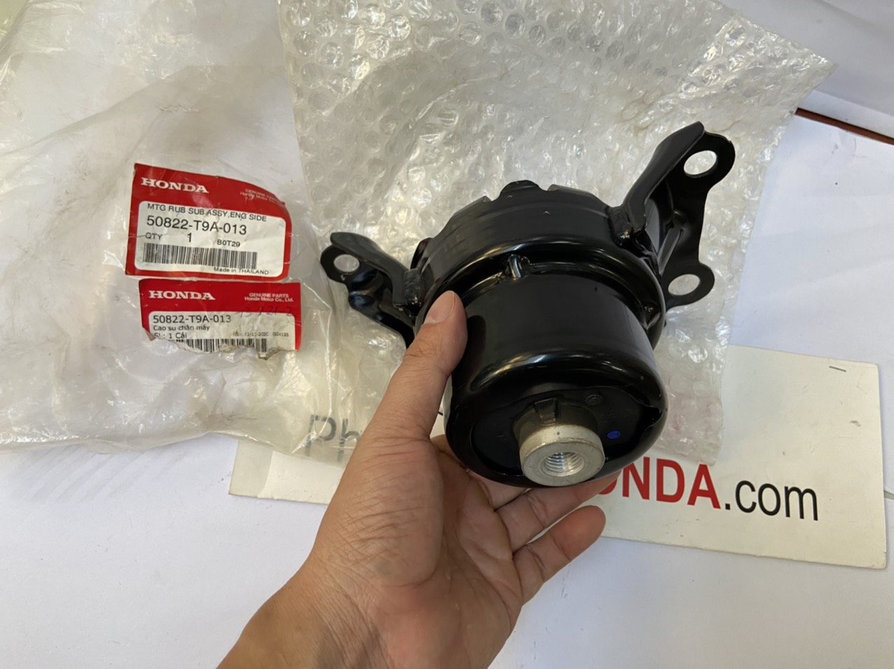 Chân máy bên phụ xe Honda JAZZ 